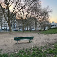 Plate-bande du boulevard Sérurier
