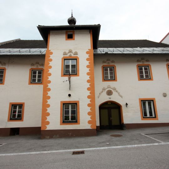 Gasthaus Zur Krone und Reste der alten Stadtmauer