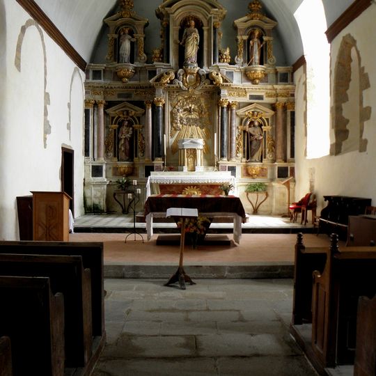 Retable du mâitre-autel de l'église Saint-Pierre de Montourtier
