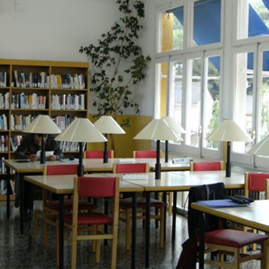 Biblioteca Casa Nova