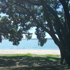 Ohinerangi Beach