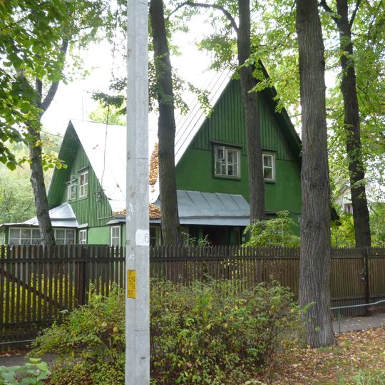 Улица Сурикова 7