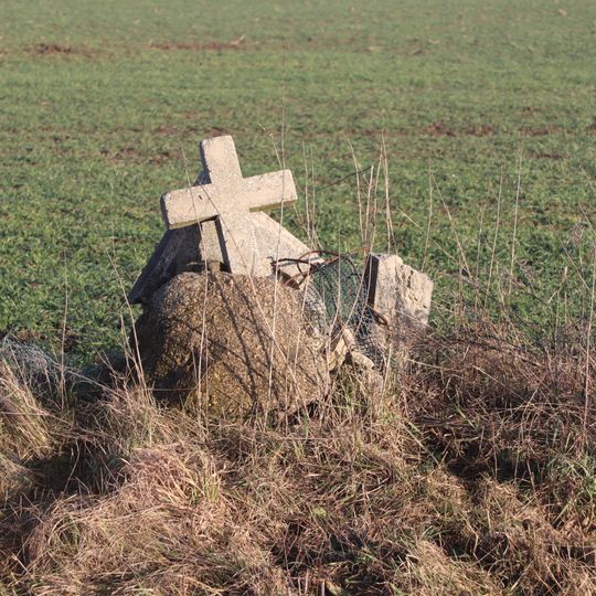 Kříž u silnice jižně od Střížova