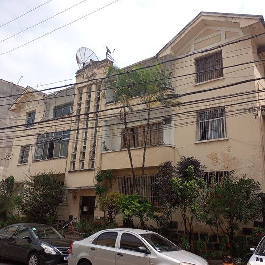 Imóvel à Rua Barão de Monjardim, nº 43