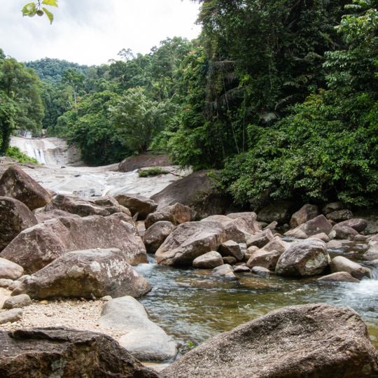 Nam Tok Phrom Lok