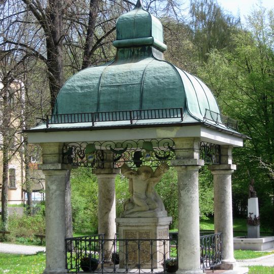 Alte Poststraße Kriegerdenkmal