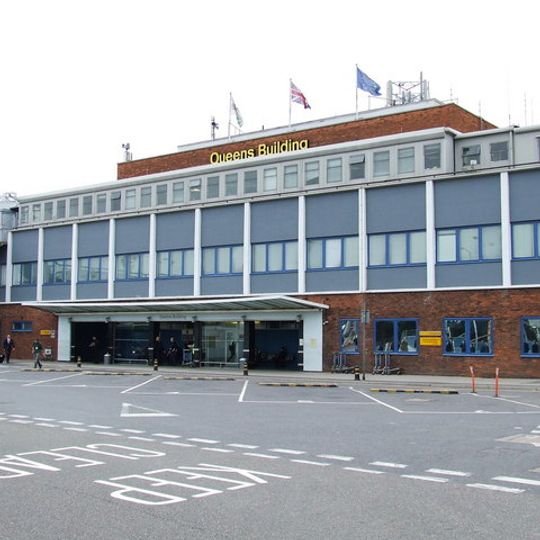 Queens Building, Heathrow