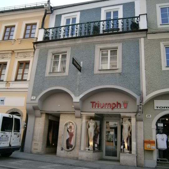 Bürgerhaus, Wohn- und Geschäftshaus