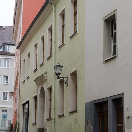 Wohnhaus Schülerstraße 1