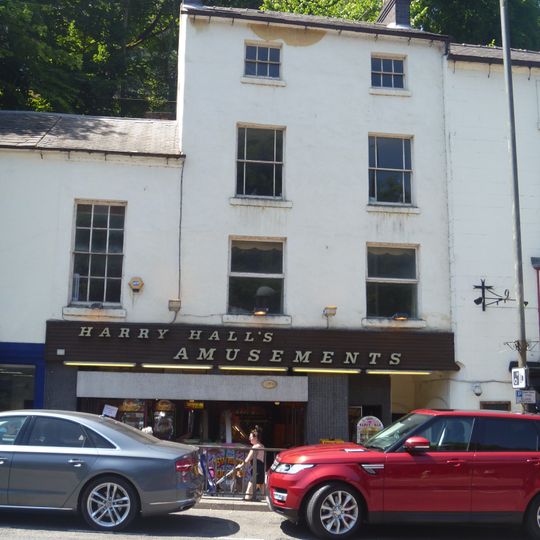 178 And 180, North Parade