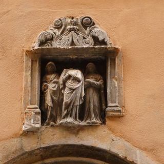 Statue des Trois Maries