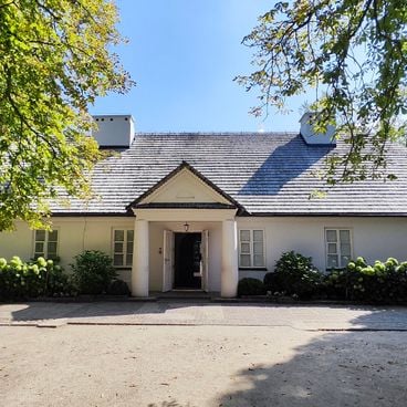 Places to visit near Warsaw: castles, museums, parks and historical villages