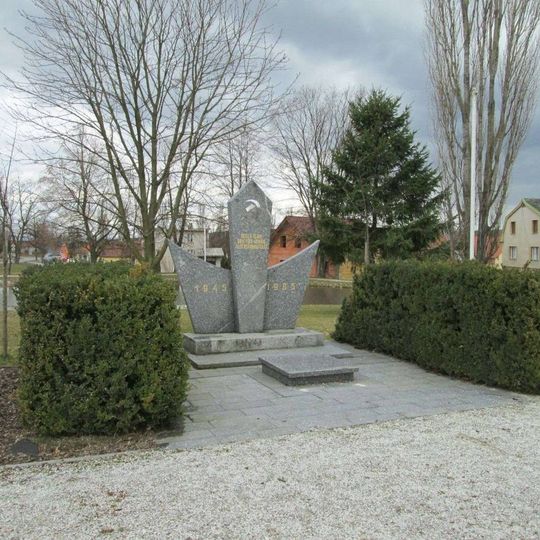 Památník sovětské armádě v Temelíně