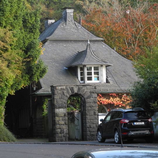 Hindenburgstraße 88