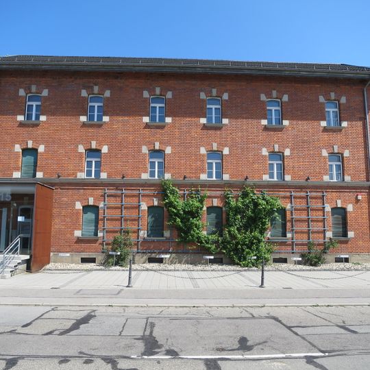 Mietshaus, ehemaliges Dienstwohngebäude der Bahn