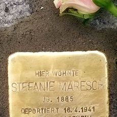 Stefanie Maresch