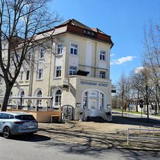 Ernst-Guhr-Straße 1