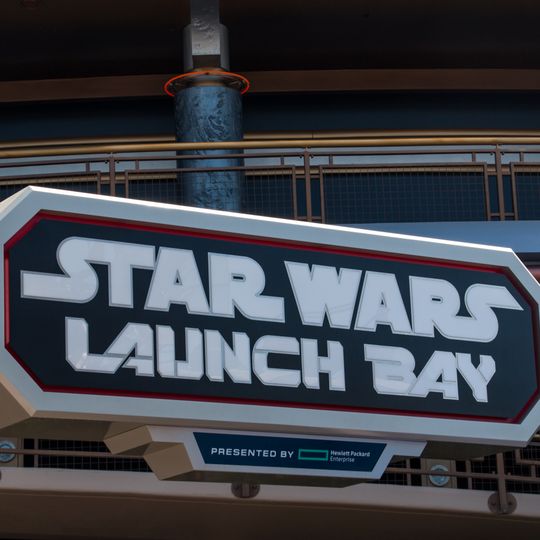 Star Wars Launch Bay
