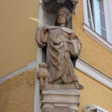 Steinfigur Vitus Hauptplatz St Veit