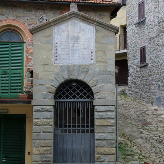 Edicola ai caduti di Serra Pistoiese