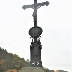 Kříž u silnice z Touchořin do Hlupic