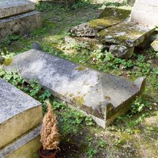 Grave of Unidentified 6
