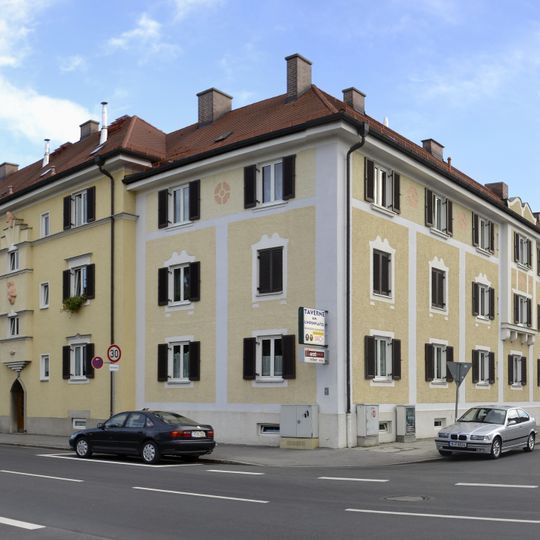 Rückwärtiger Flügel einer gemeinnützigen Wohnanlage