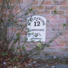 Milestone, Sevenoaks Road, in wall of "Oakenhurst"