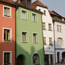 Wohn- und Geschäftshaus