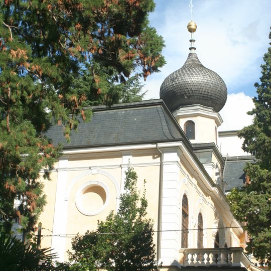 Zarenbrunn mit Russisch-Orthodoxer Kirche St. Nikolaus