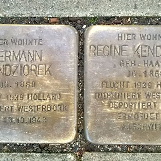Stolperstein en memoria de Hermann Kendziorek