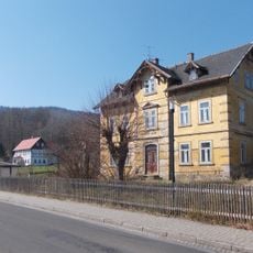 Friedrich-Engels-Straße 8