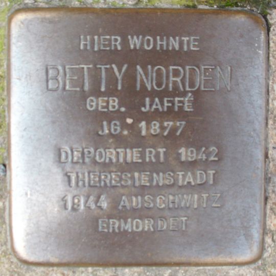 Stolperstein en memoria de Betty Norden