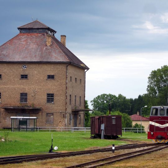 Grain elevator in the Alūksne railway station