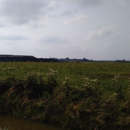 Terrein waarin terp/verhoogde woonplaats