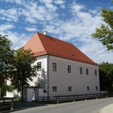 Pfarrhof, ehemalige Almosenstiftung