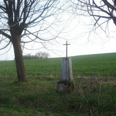 Kříž jižně od Čížkova