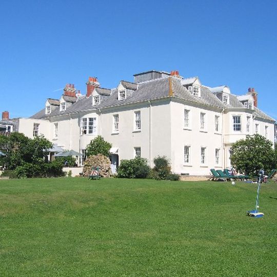 Moonfleet Manor