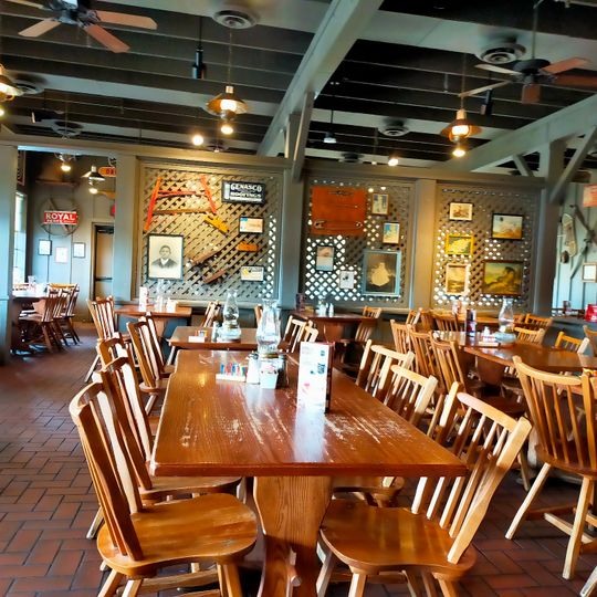 Cracker Barrel Old Country Store