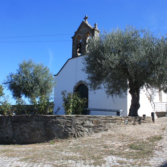 Igreja da Aldeia das Veigas