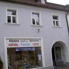 Wohn- und Geschäftshaus