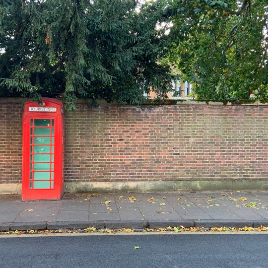 K6 Outside The Masters Lodge, St John's College