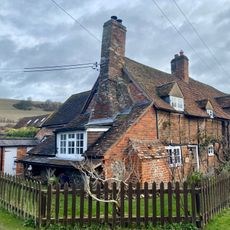 Little Haven  Old Cottage  Wisteria Cottage
