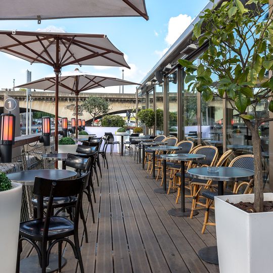 Le Bistro Parisien