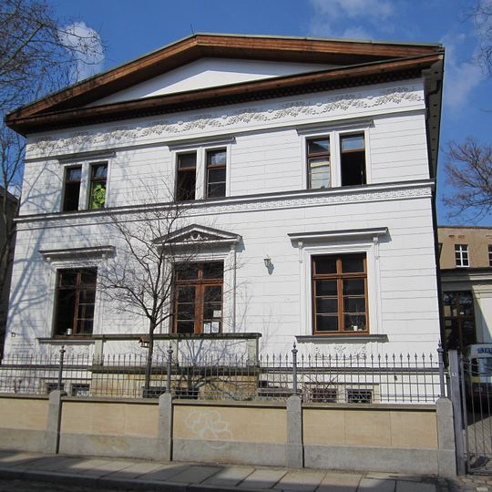 Villa Chopinstraße 13