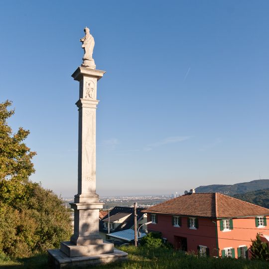 Mariensäule, sog. Käferkreuz