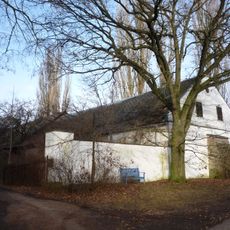 Hospodářská budova zámku Petrkov