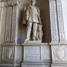 Statue