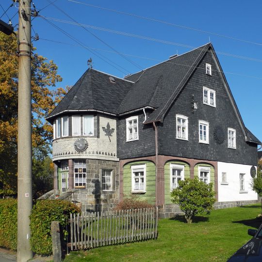 Pestalozzistraße 25