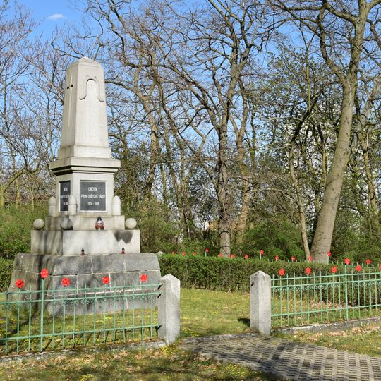 Pomník padlým v Lipské ulici v Chomutově